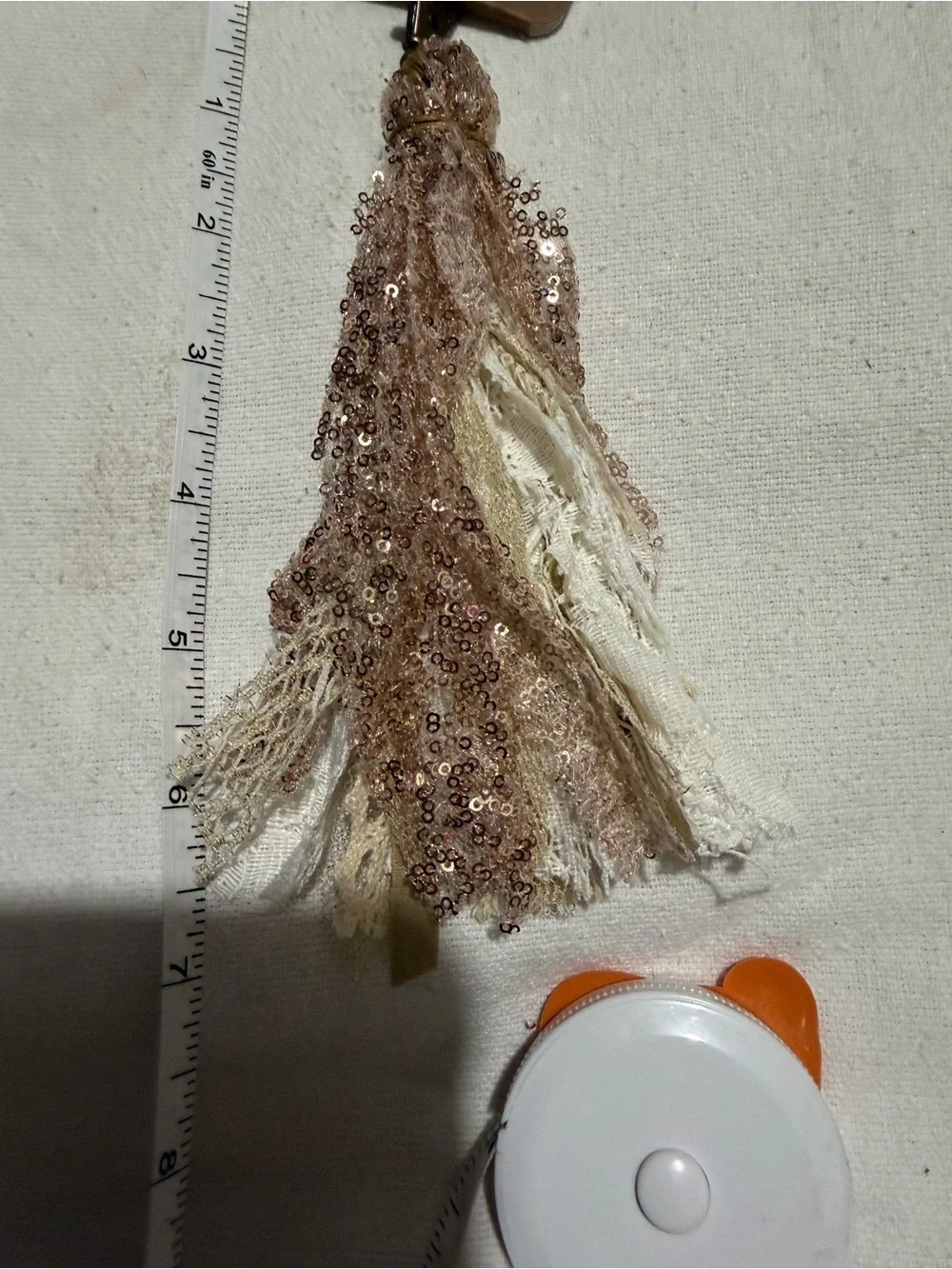 Beige & Cream Lace Tassel Keychain - Women's Accessory